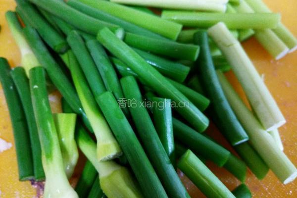 鱿鱼煲仔饭的做法图解2