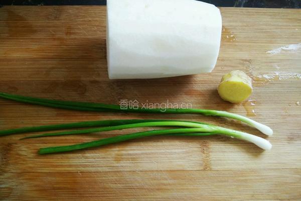萝卜瘦肉粥的做法图解2
