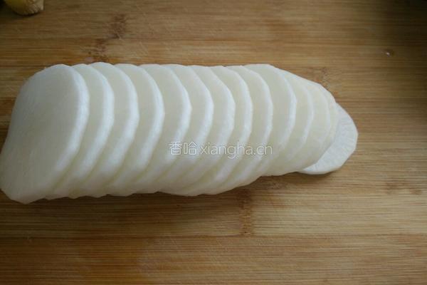 萝卜瘦肉粥的做法图解3