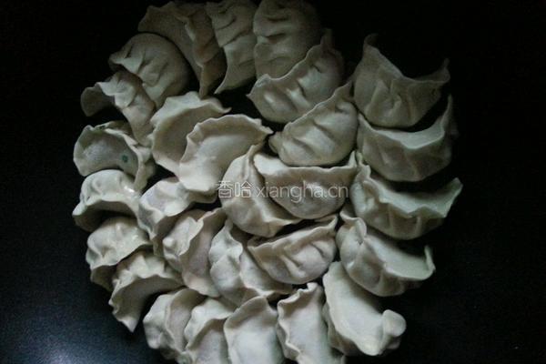 煎饺子的做法图解1
