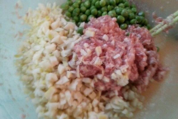 饺子皮烧麦的做法图解2