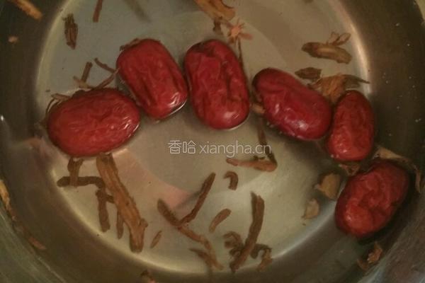 当归红枣红糖姜茶的做法图解1
