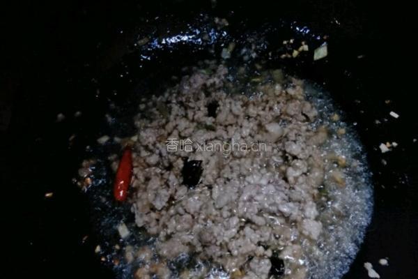 肉沫青豆的做法图解8