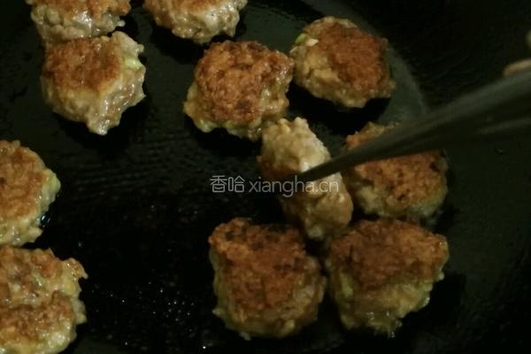 煎丸子的做法图解10