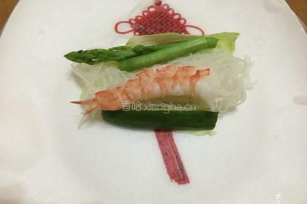 越南鲜虾米纸卷的做法图解8