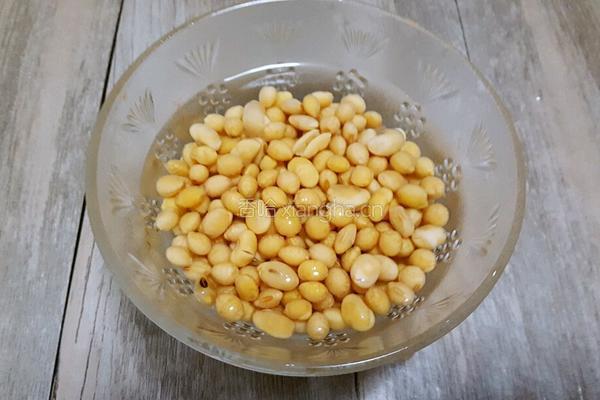 自制豆浆的做法图解1