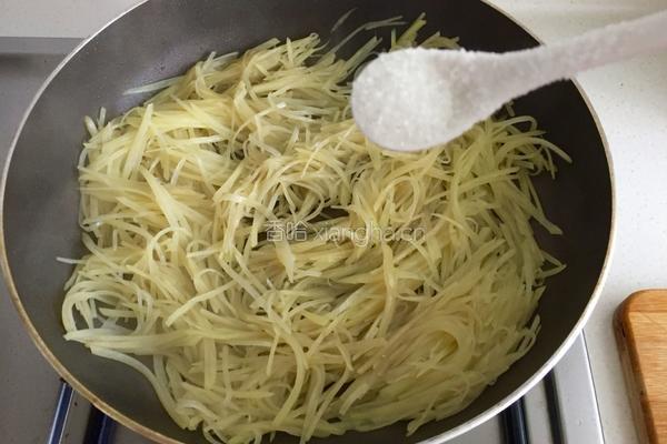酸菜炒土豆丝的做法图解9