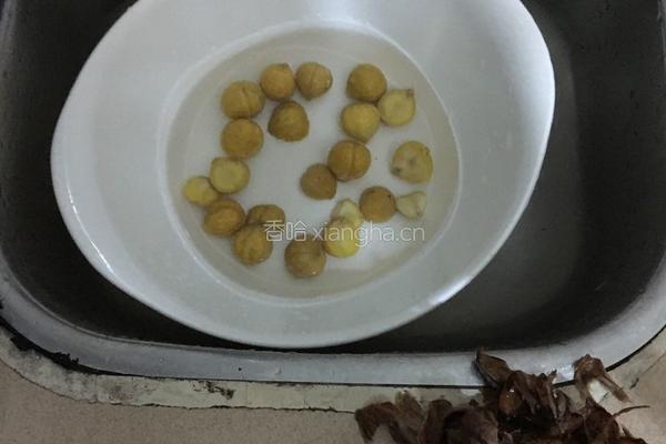 粟子炆鸡的做法图解3