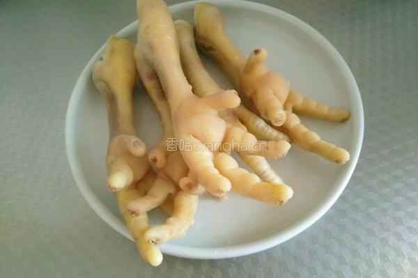 花生炖鸡脚的做法图解5