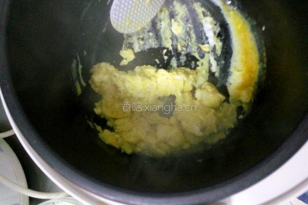 电饭煲蛋炒饭的做法图解5