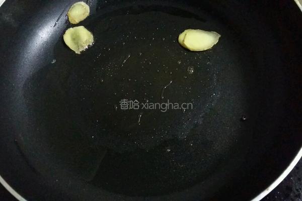 奶白鱼汤的做法图解2