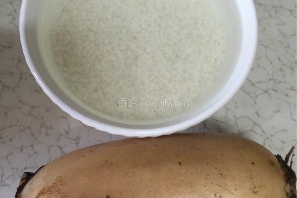 红枣糯米藕的做法图解1