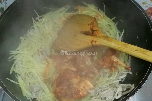 泡菜炒饭的做法图解8