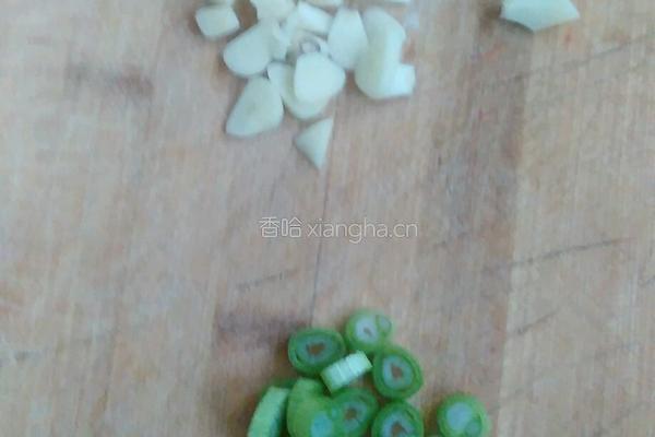 辣炒小红虾的做法图解2