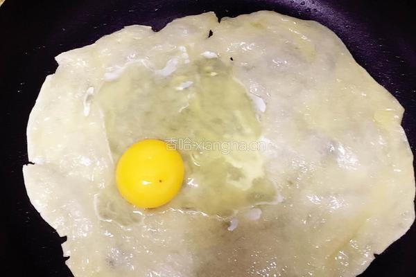 培根肉松手抓饼的做法图解2