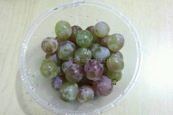 葡萄冰沙的做法图解1