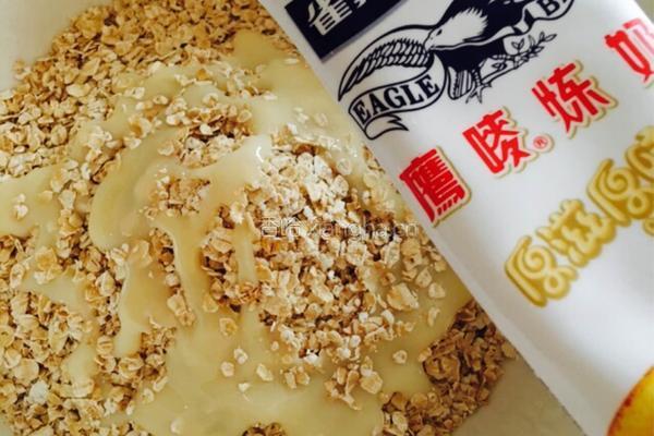 蜂蜜芝麻麦片棒的做法图解2