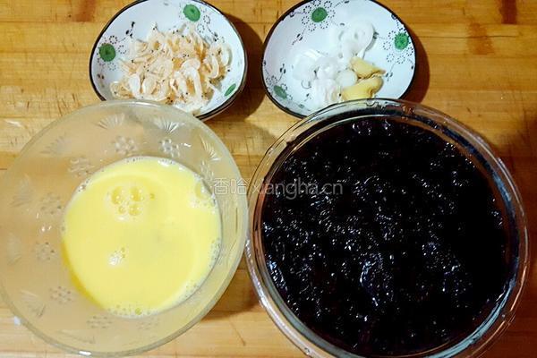 虾皮紫菜汤的做法图解1