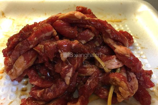 蚝油牛肉丝的做法图解1