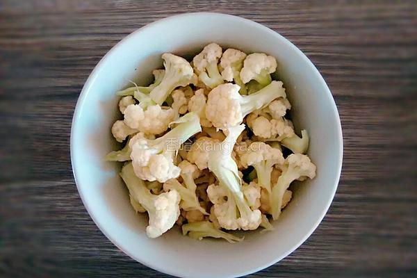 清炒菜花的做法图解2