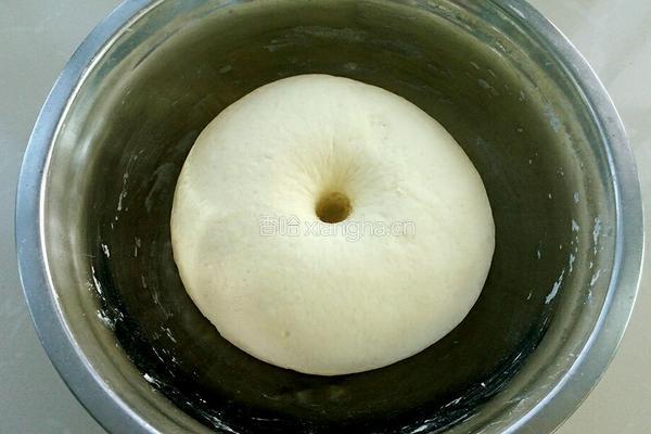 红萝卜冬菇肉馅饼的做法图解12