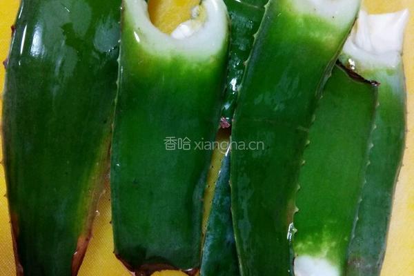 芦荟鸡汤的做法图解3