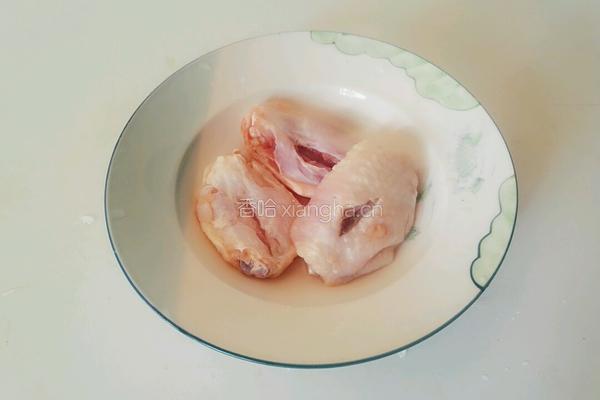 简易鸡翅汤的做法图解1