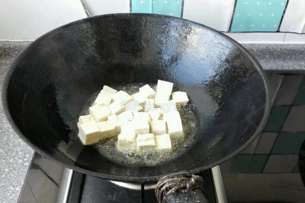 葱炒豆腐的做法图解3