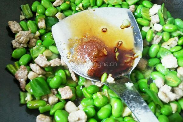 黄豆炒青椒的做法图解8