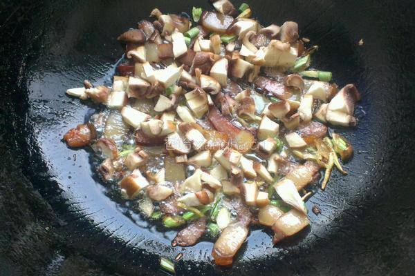 腊肉豆角焖饭的做法图解5