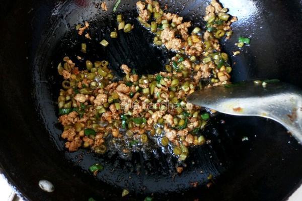 酸豆角肉沫打卤面的做法图解6