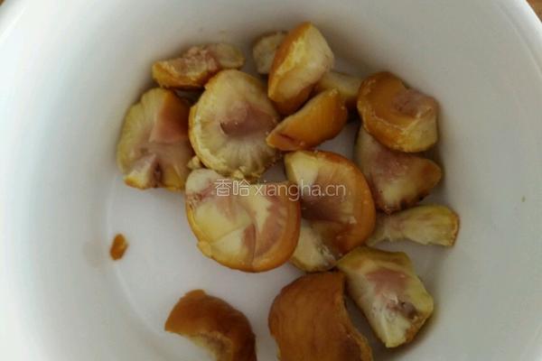 奶香南瓜土豆板栗浓汤的做法图解5