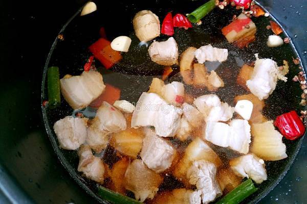 电饭锅红烧肉的做法图解6