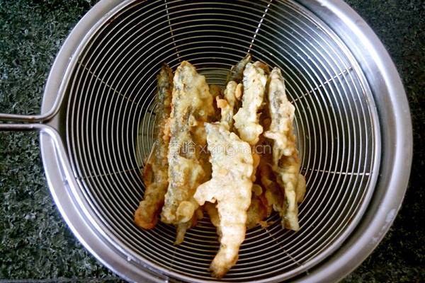 炸鱼干的做法图解6