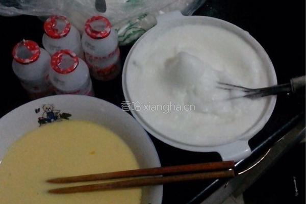 电饭煲蛋糕胚的做法图解2