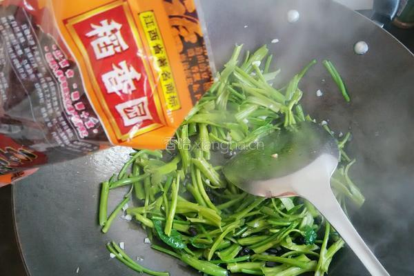 豆豉空心菜梗的做法图解4