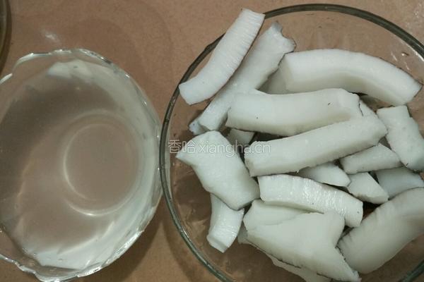 虫草花椰子老鸡汤的做法图解3