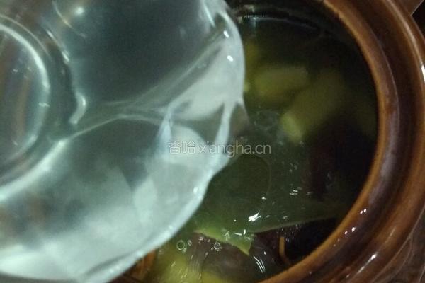 虫草花椰子老鸡汤的做法图解6