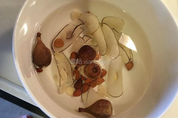 无花果炖瘦肉的做法图解4