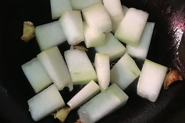 鲍鱼冬瓜汤的做法图解6
