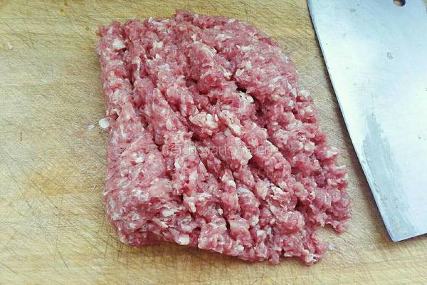 牛肉大葱饺子的做法图解2