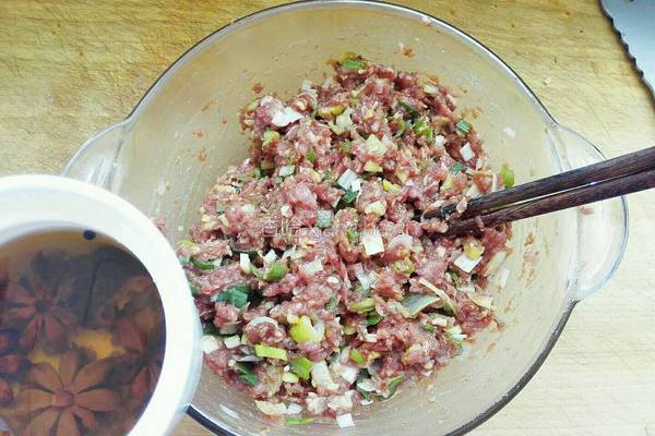 牛肉大葱饺子的做法图解4