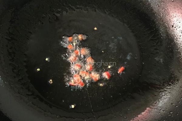 姜葱鲜蒸鲍鱼的做法图解7