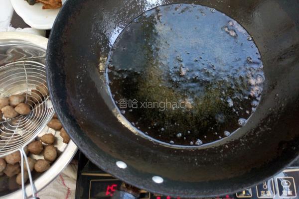 炸小鲫鱼的做法图解5