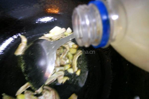 咸菜炒猪肚的做法图解5