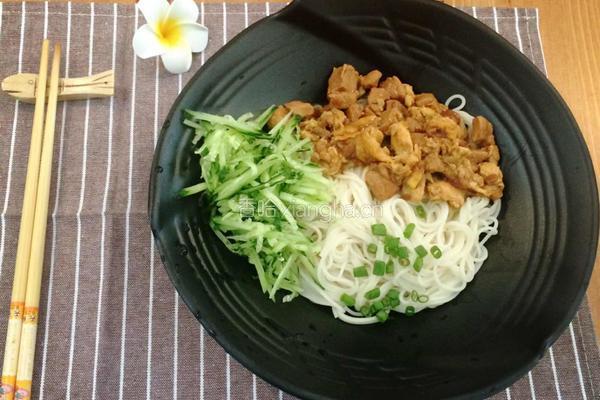 家常新式炸酱面的做法图解18