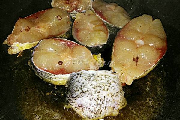 红烧花鲢鱼段的做法图解4