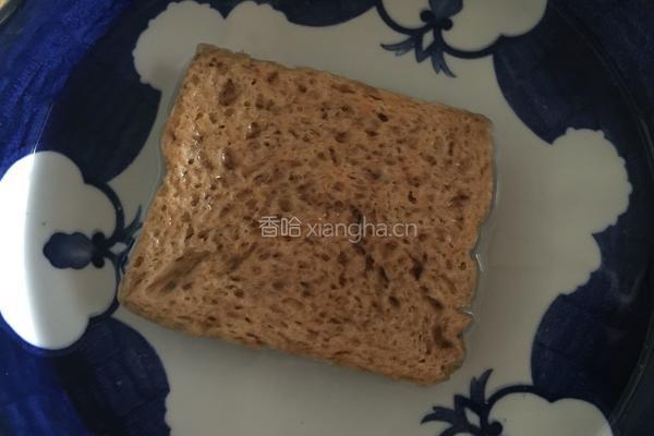 凉拌烤麸的做法图解1