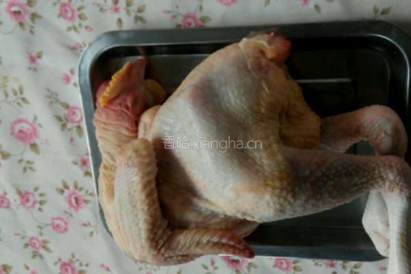 电饭煲烤鸡的做法图解1