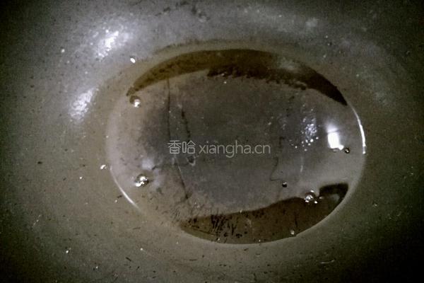 咸鱼炖豆腐的做法图解3